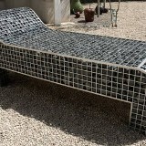 19. Batu Bronjong Untuk Furnitur